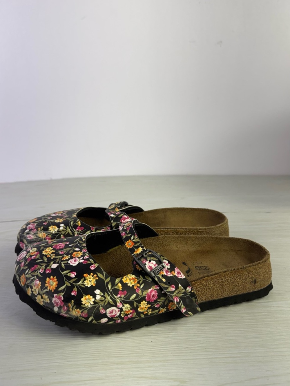 Birki’s By Birkenstock Maria Flowers Clogs Size 36 L 5